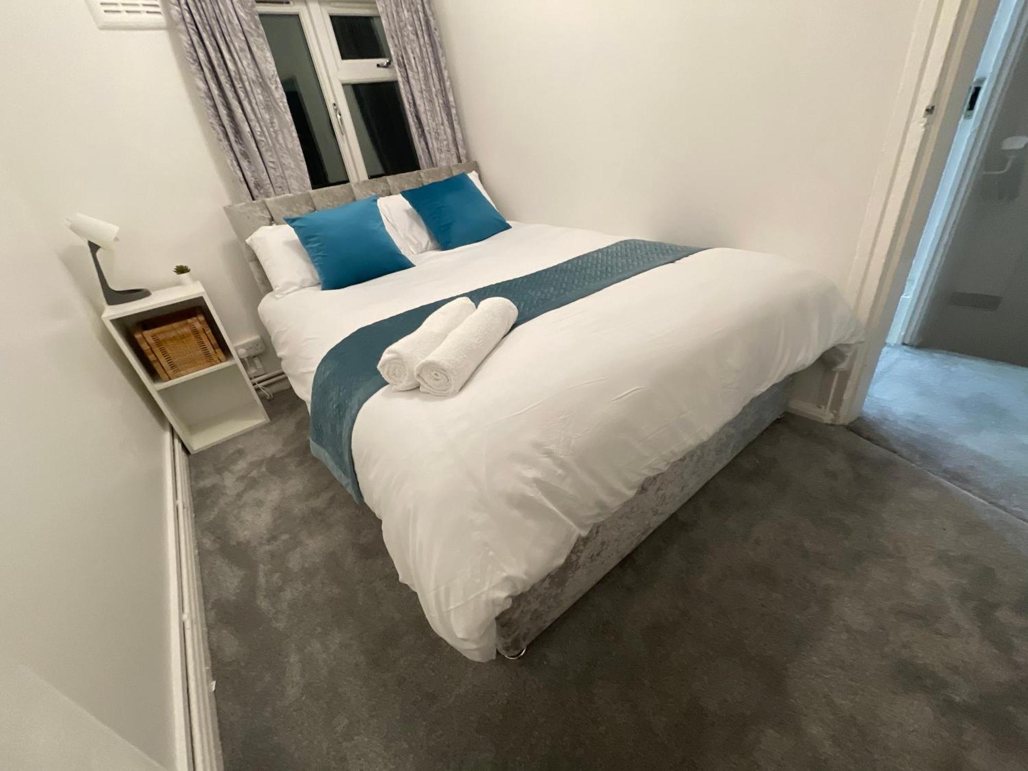 Tooting Lodge London - Cosy 2 Bedroom House With Garden, 5 Mins Walk To Tube Station エクステリア 写真